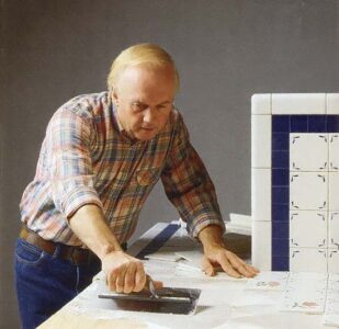 Installing Ceramic Tile Image
